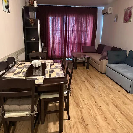 Solmar Sea View Apartment, Sunrise Apartmán
